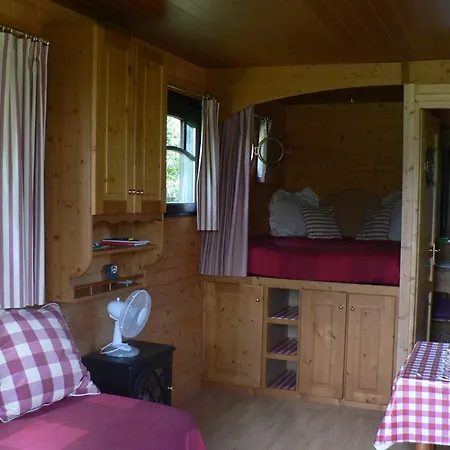 Nid Douillet En Ardeche Daire Chomérac