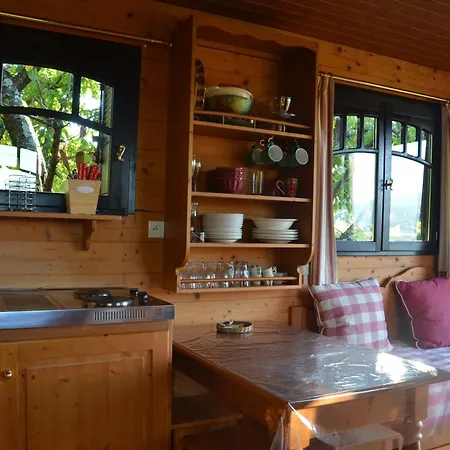 Nid Douillet En Ardeche * Chomérac